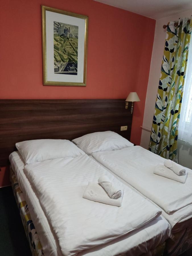Hotel Formanka Hustopeče Eksteriør billede