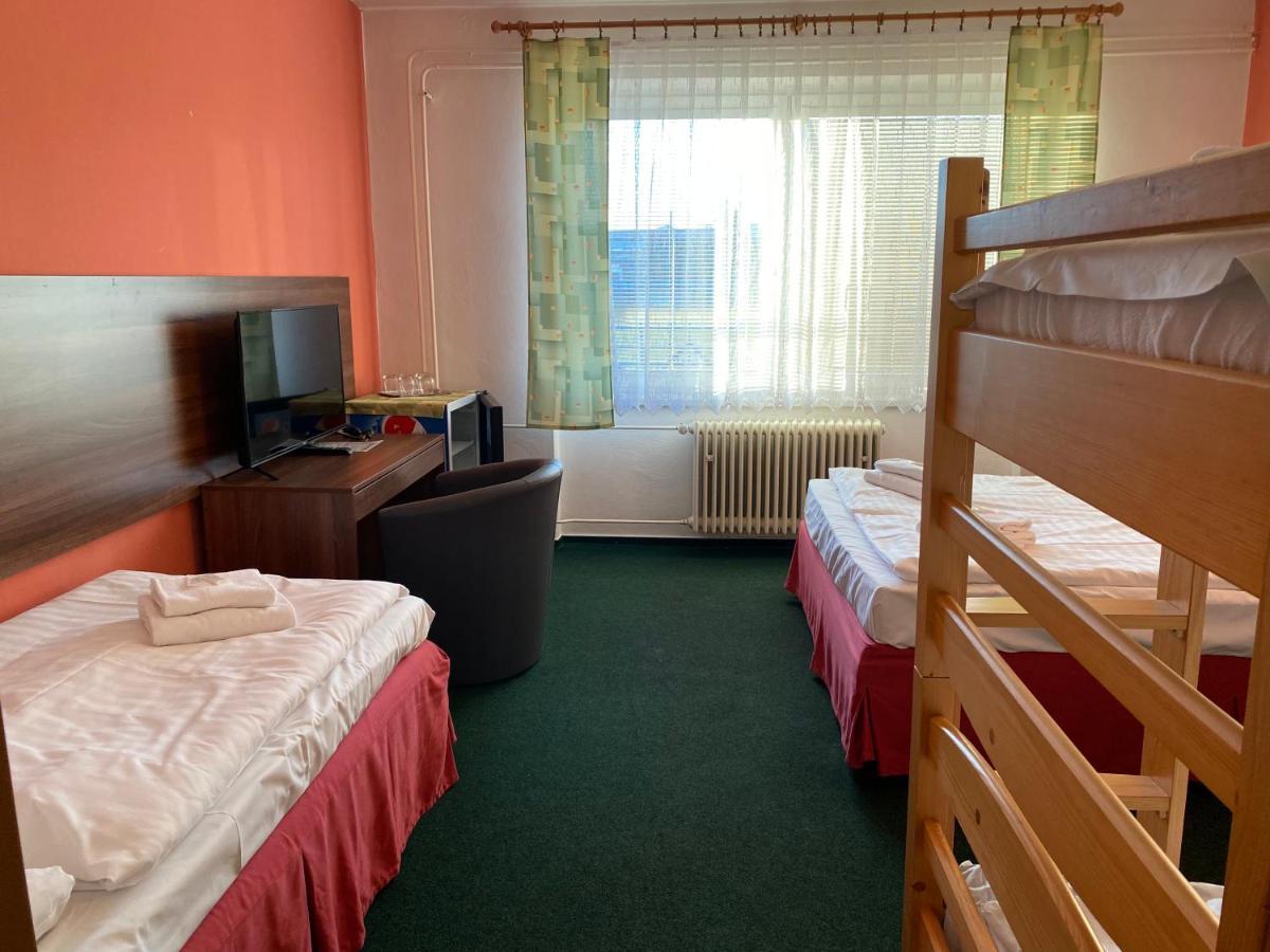 Hotel Formanka Hustopeče Eksteriør billede
