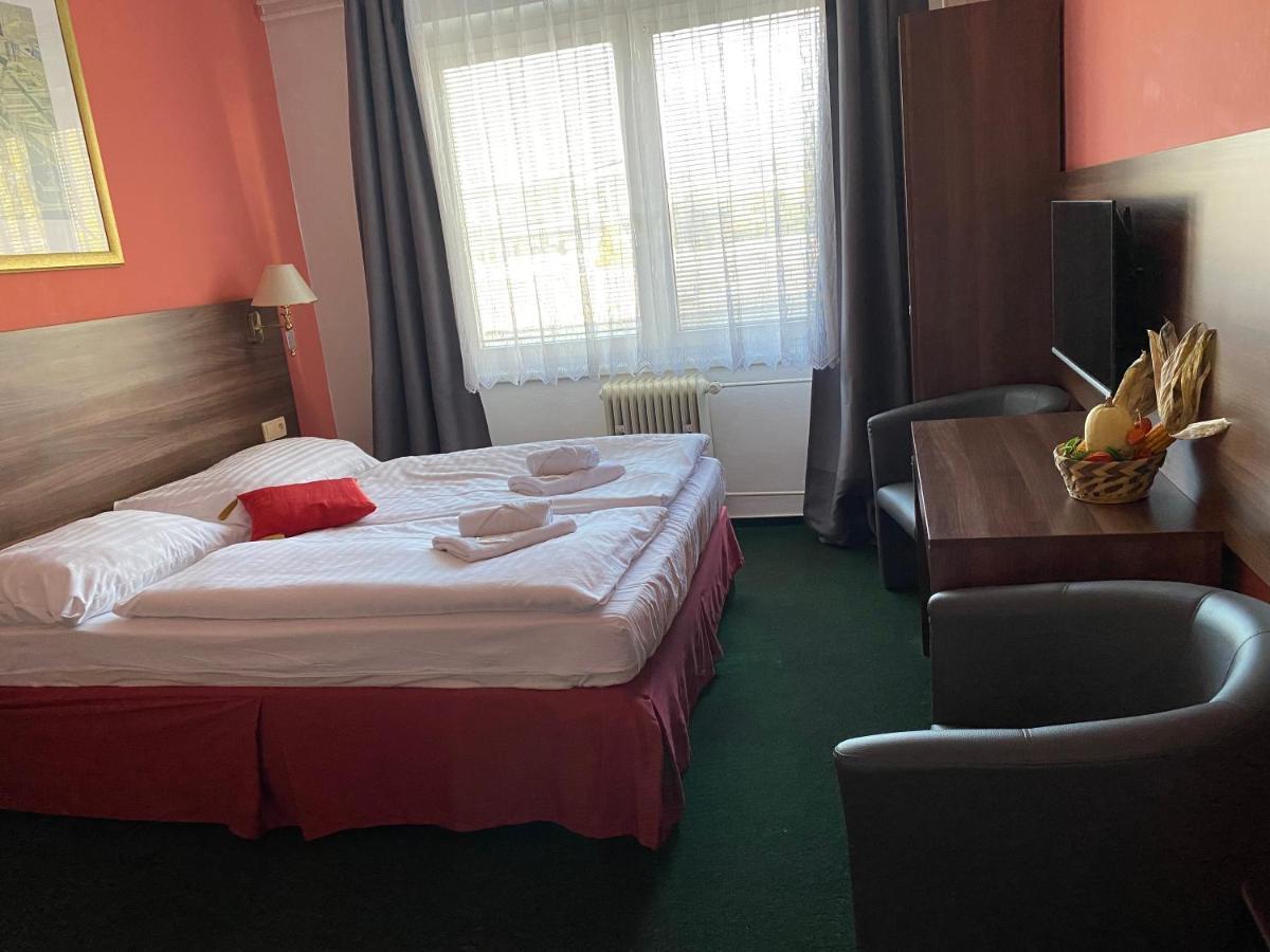 Hotel Formanka Hustopeče Eksteriør billede