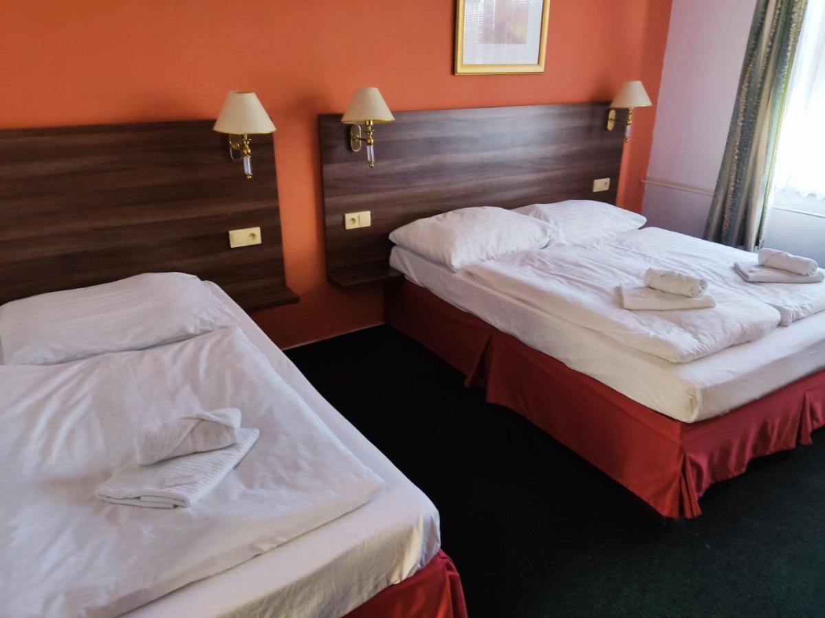 Hotel Formanka Hustopeče Eksteriør billede