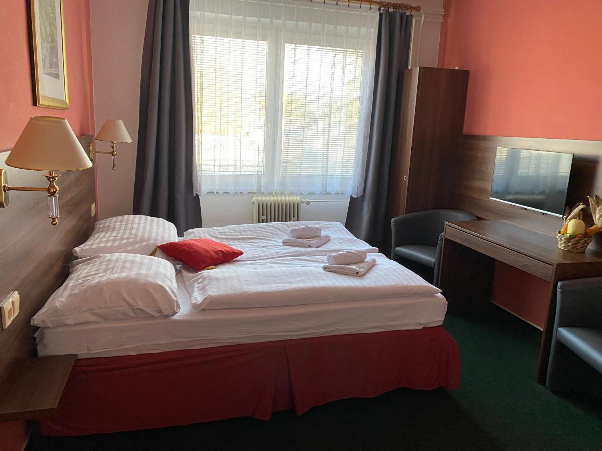 Hotel Formanka Hustopeče Eksteriør billede