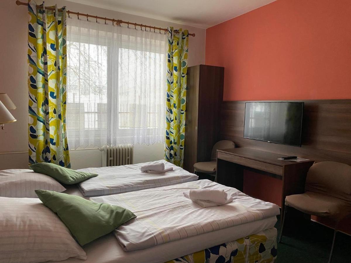 Hotel Formanka Hustopeče Eksteriør billede