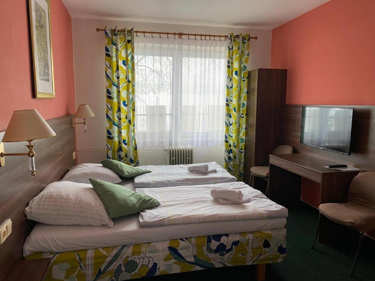 Hotel Formanka Hustopeče Eksteriør billede