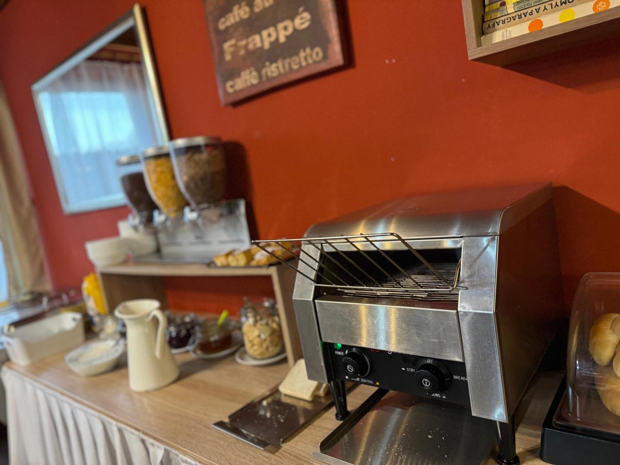 Hotel Formanka Hustopeče Eksteriør billede